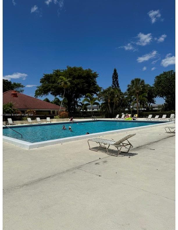 LAKE EMERALD CONDOMINIUM · #202 in Oakland Park - Photo 26