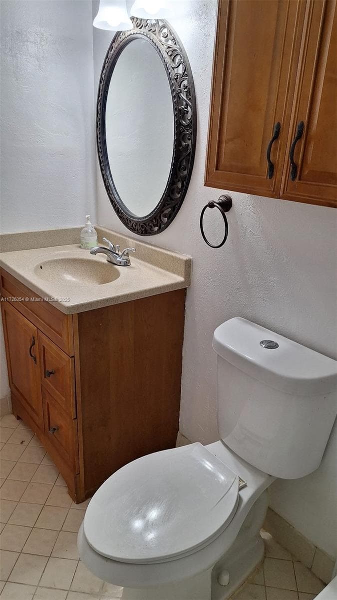 LAKE EMERALD CONDOMINIUM · #202 in Oakland Park - Photo 41