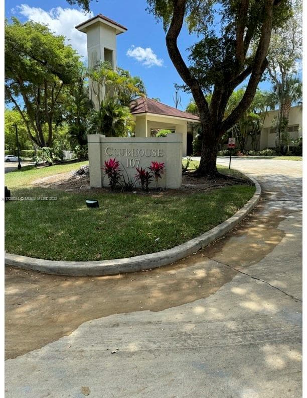 LAKE EMERALD CONDOMINIUM · #202 in Oakland Park - Photo 29
