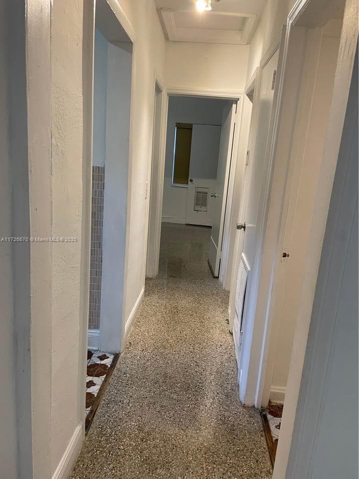 1223 NE 181st St photo 16