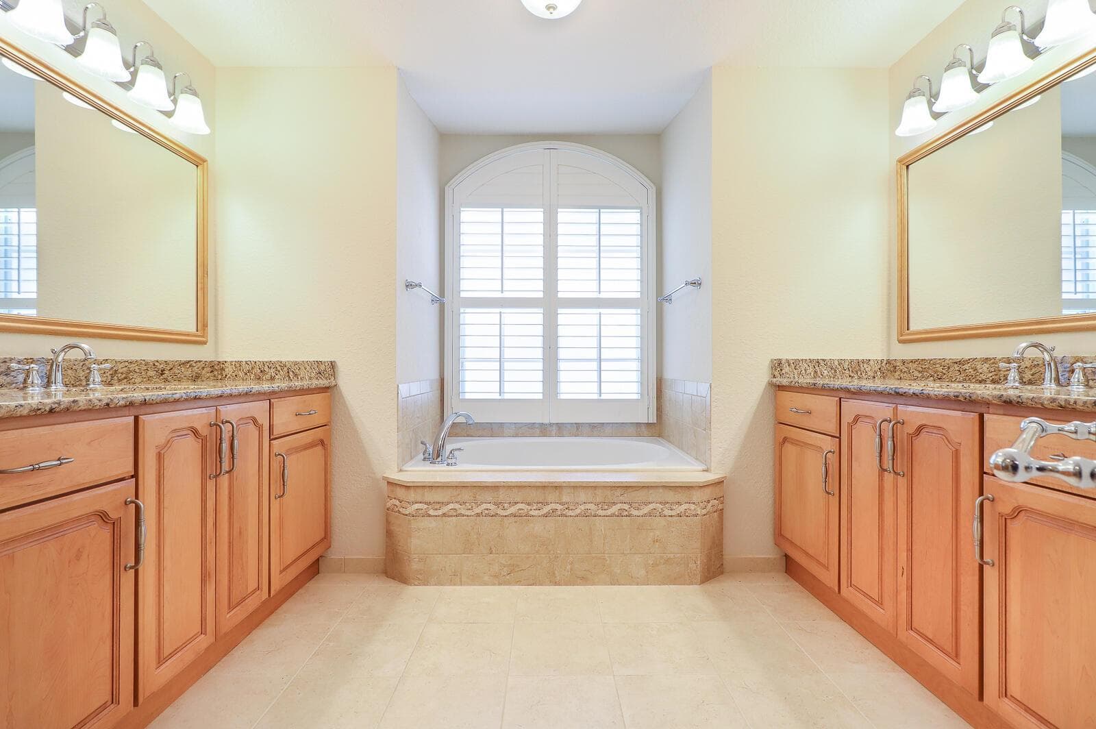 23-Master Bathroom