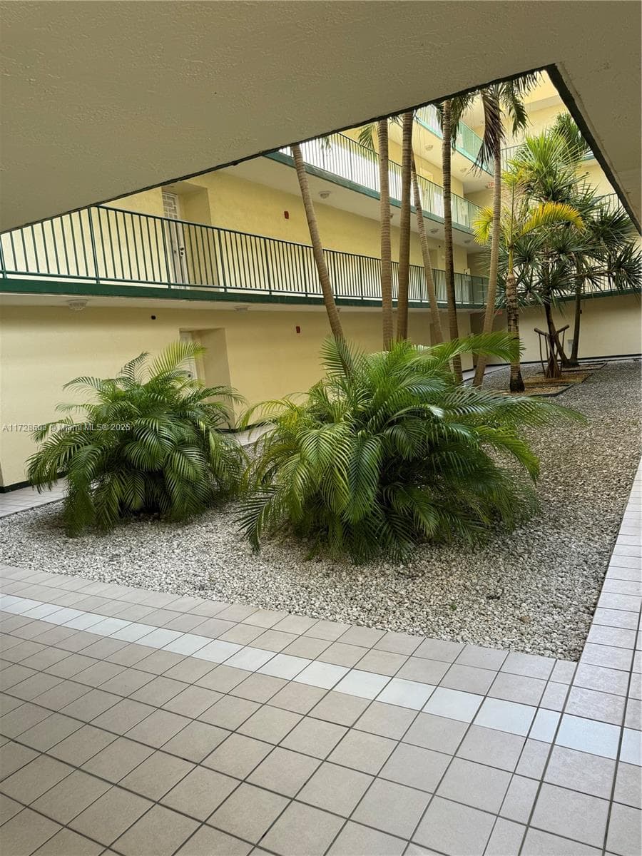 FLAMINGO COURT · #2-313 in Miami - Photo 8