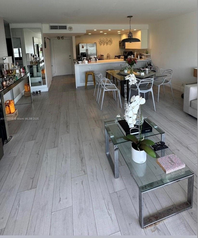 BAYVIEW TOWERS · #A310 in North Miami - Photo 2