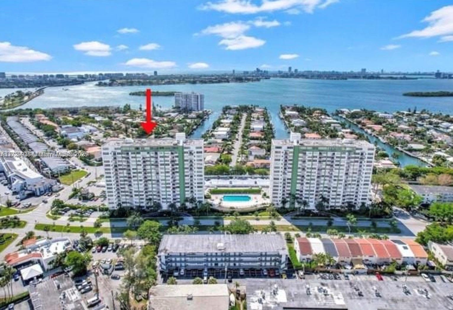 BAYVIEW TOWERS · #A310 in North Miami - Photo 25