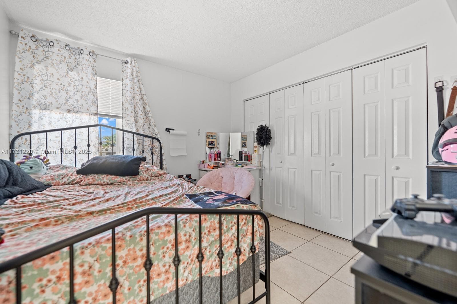 LAKEVIEW · #1122 in Miami - Photo 15