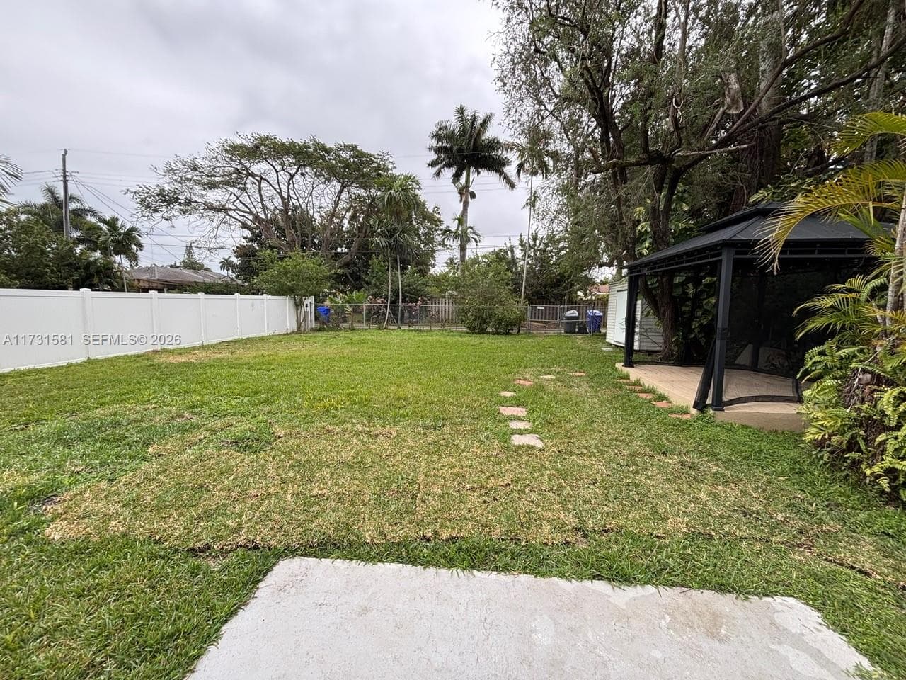 1426 Arthur St photo 14