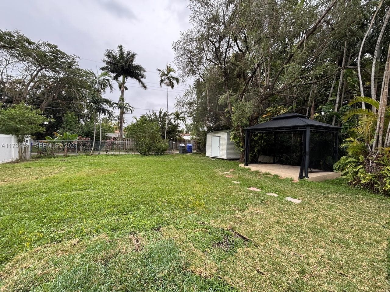 1426 Arthur St photo 15