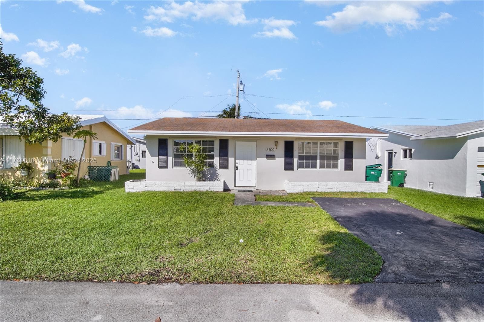 2709 NW 54th St photo 1