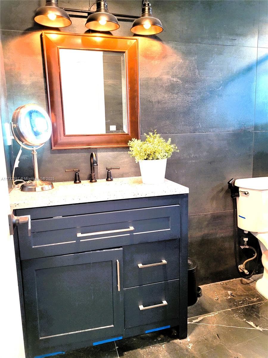 TALLWOOD CONDO · #204 in Hollywood - Photo 11