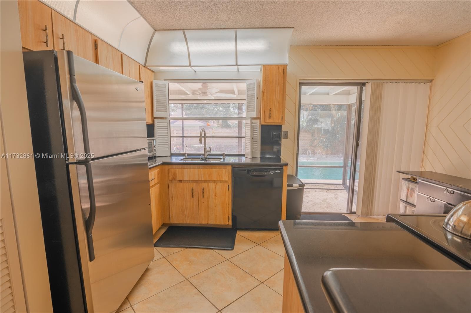 36 Eastmont Rd photo 14