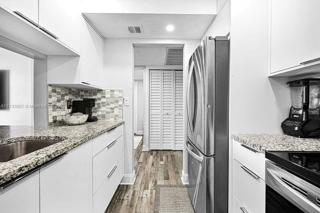 Island Club · #RP405 in Pompano Beach - Photo 14