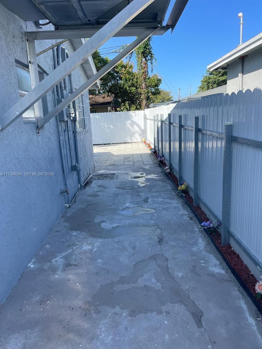 1187 NW 29th Ter photo 13