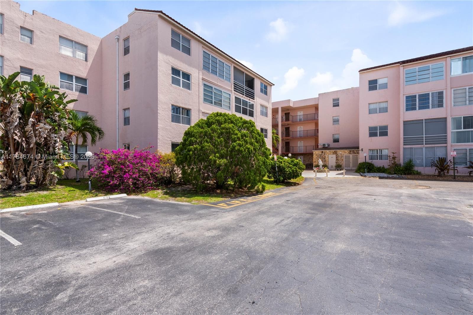 Somerset at Lauderdale · #415 in Lauderdale Lakes - Photo 21