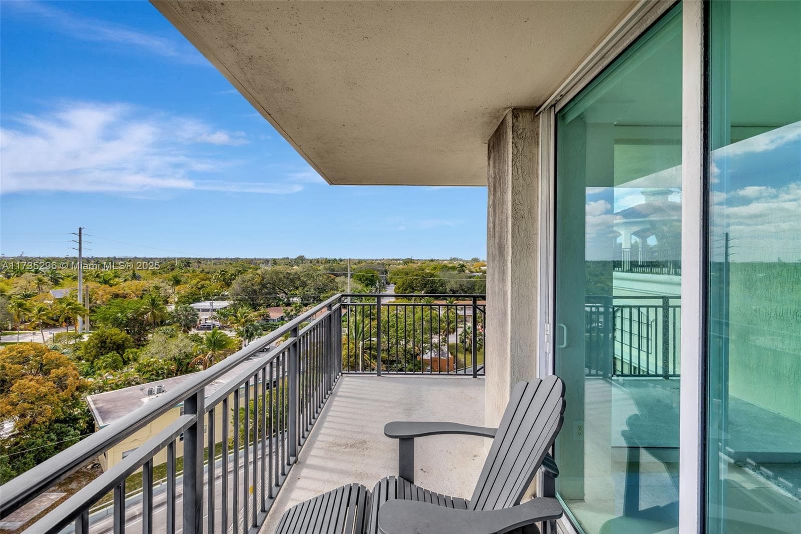 SYMPHONY CONDOMINIUM · #702S in Fort Lauderdale - Photo 2