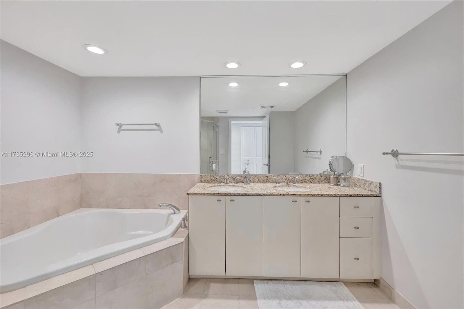 SYMPHONY CONDOMINIUM · #702S in Fort Lauderdale - Photo 28