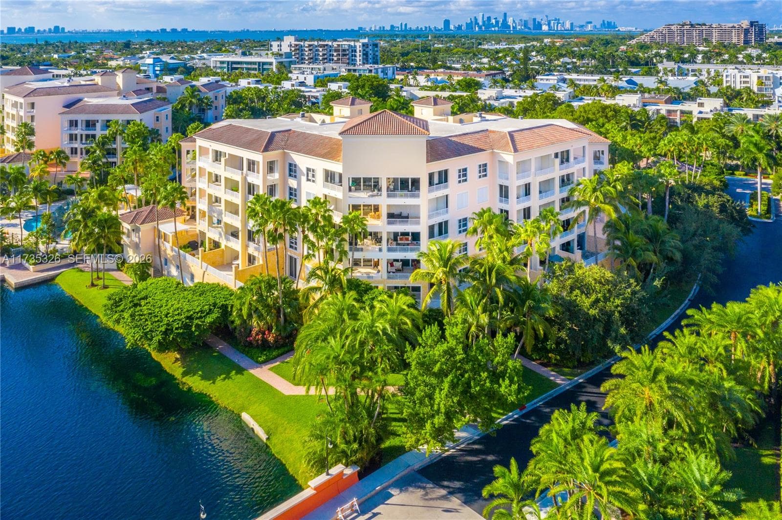 RESORT VILLA ONE CONDO · #405 in Key Biscayne - Photo 24