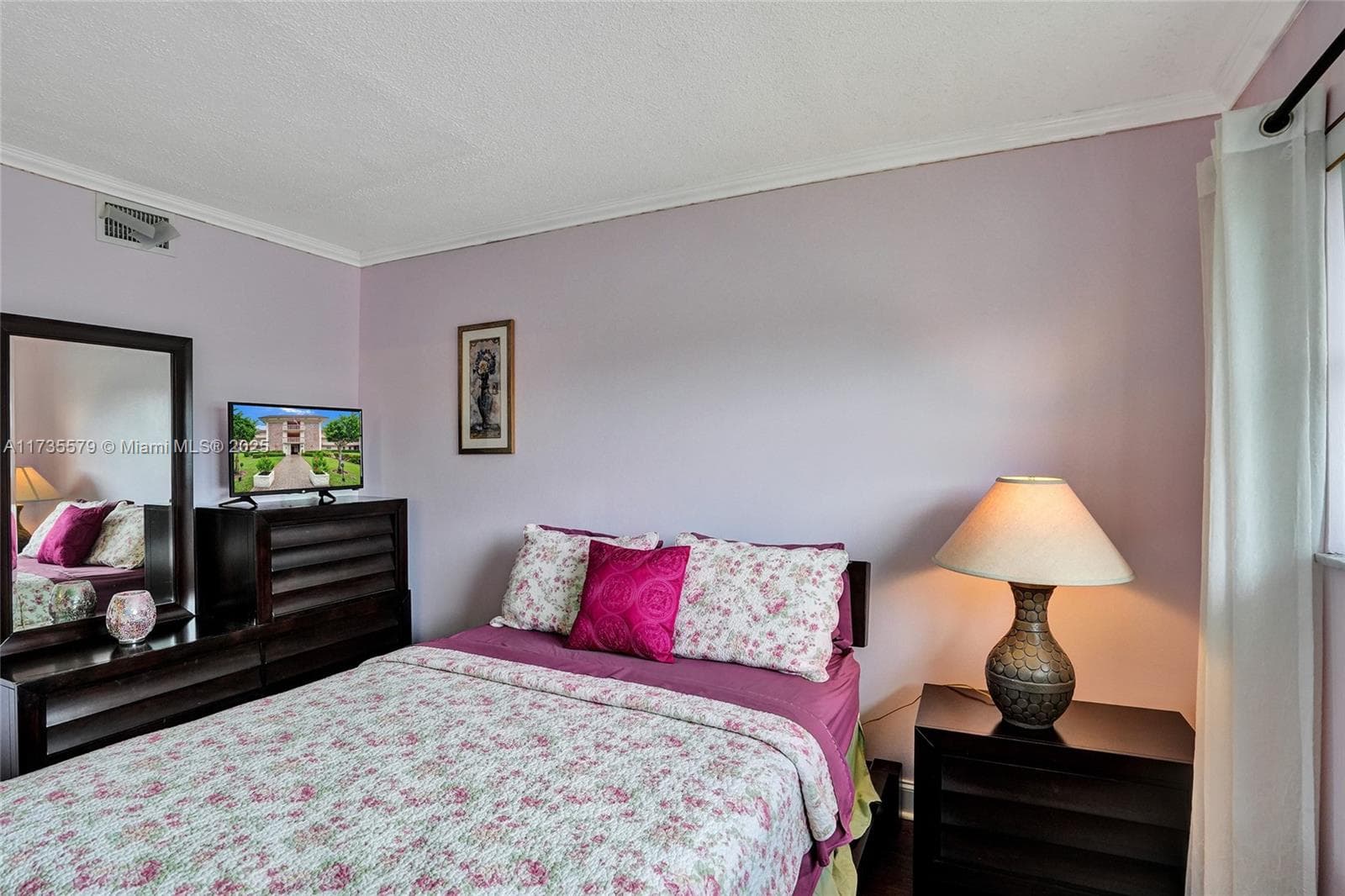 Hillcrest · #302 in Hollywood - Photo 7