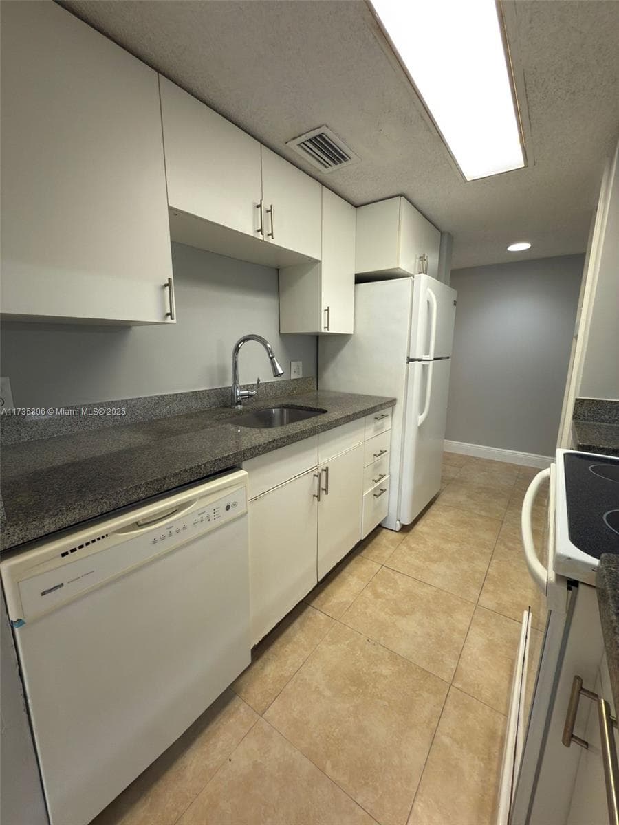 PALM AIRE GARDENS CONDO · #11 in Pompano Beach - Photo 2