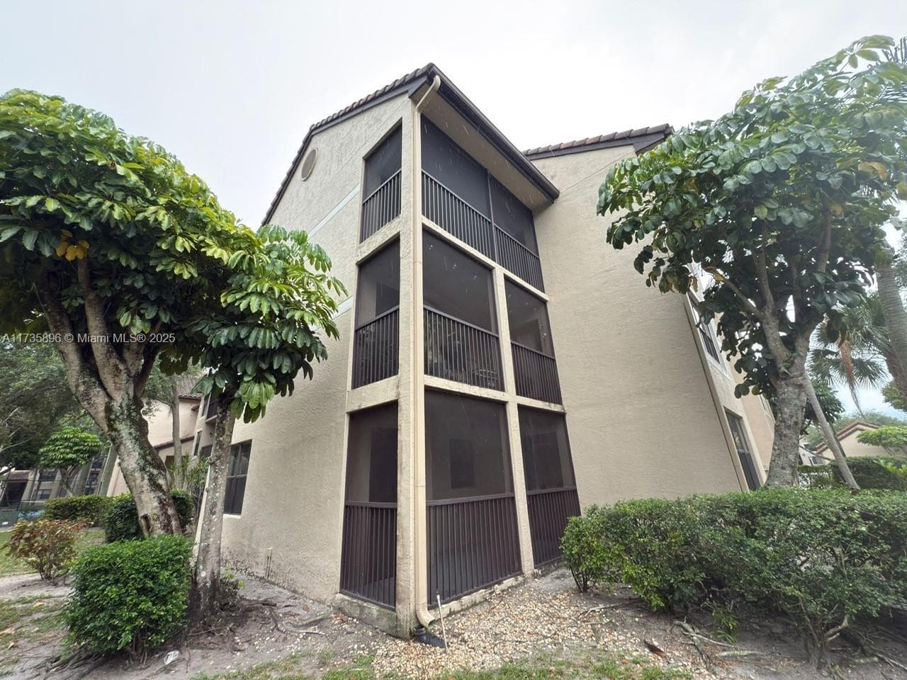 PALM AIRE GARDENS CONDO · #11 in Pompano Beach - Photo 32