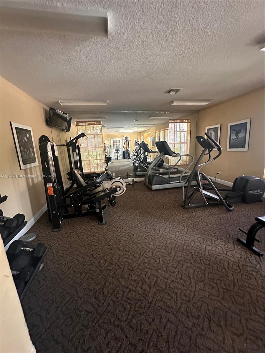 Royal :onciana · #1209 in Pompano Beach - Photo 15