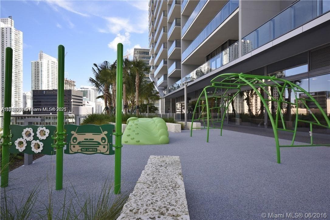 Reach Brickell City Centre · #2408 in Miami - Photo 20