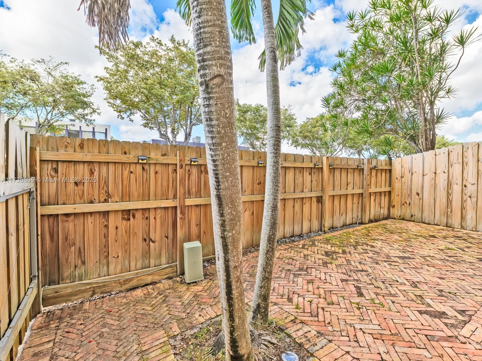 THE BERKELEY CONDO · #114 in Miami - Photo 19