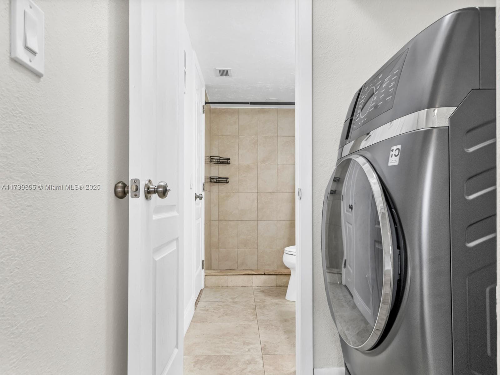 THE BERKELEY CONDO · #114 in Miami - Photo 4