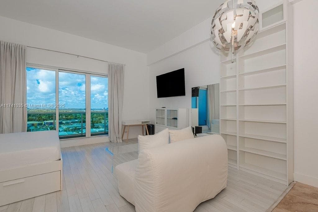 Roney Palace · #1629 in Miami Beach - Photo 5