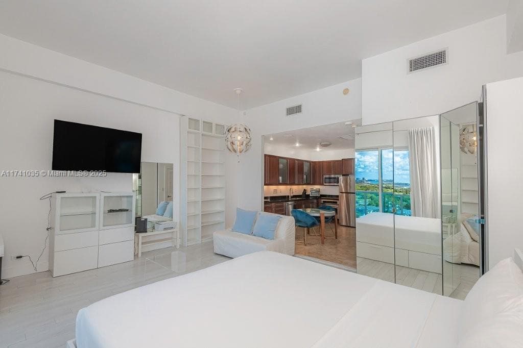 Roney Palace · #1629 in Miami Beach - Photo 15