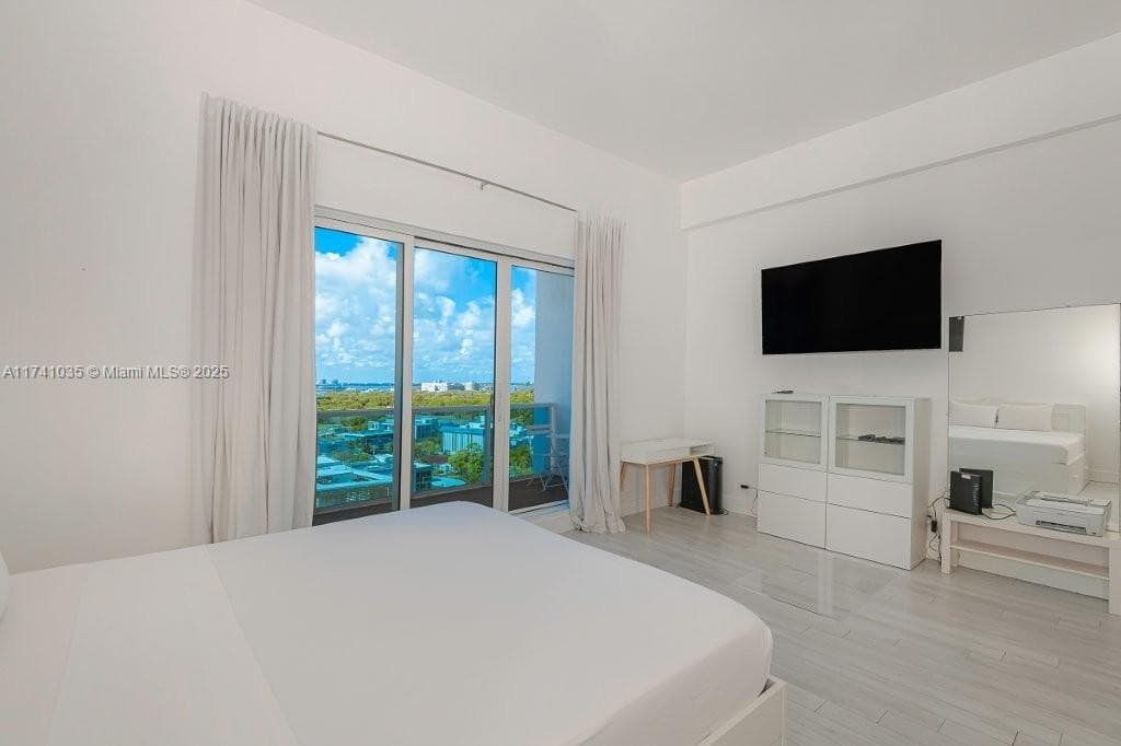 Roney Palace · #1629 in Miami Beach - Photo 8