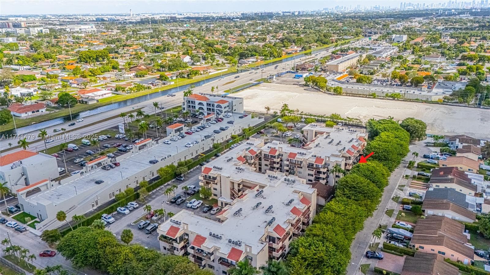 WESTCHESTER POINT · #223 in Miami - Photo 14