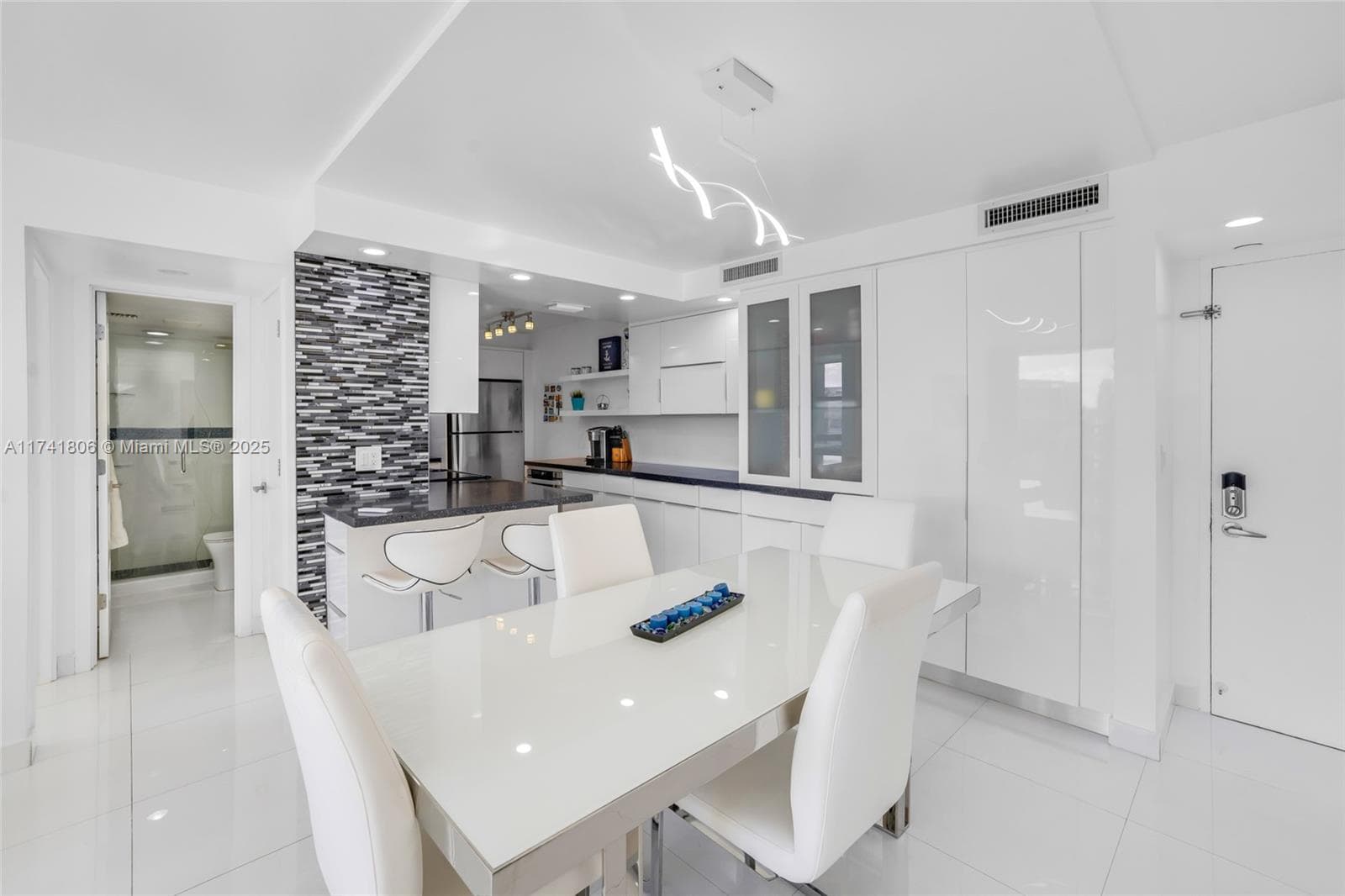 GALT OCEAN TERRACE · #604 in Fort Lauderdale - Photo 3
