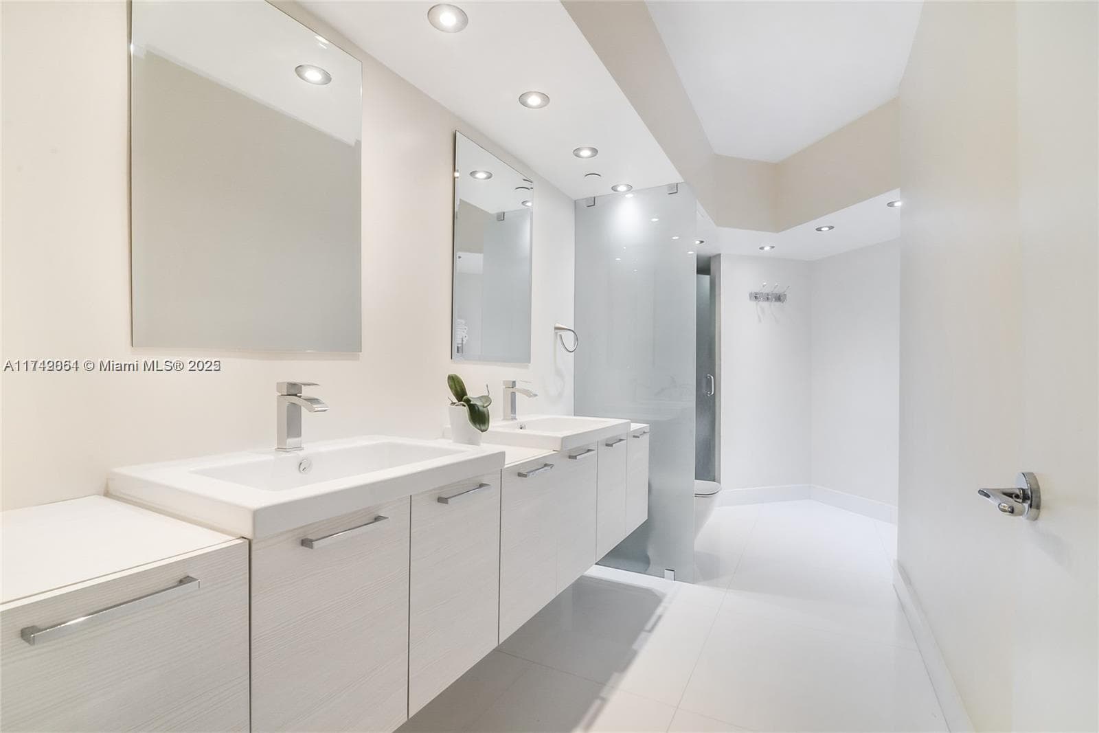 TURNBERRY VILLAGE · #620 in Aventura - Photo 6