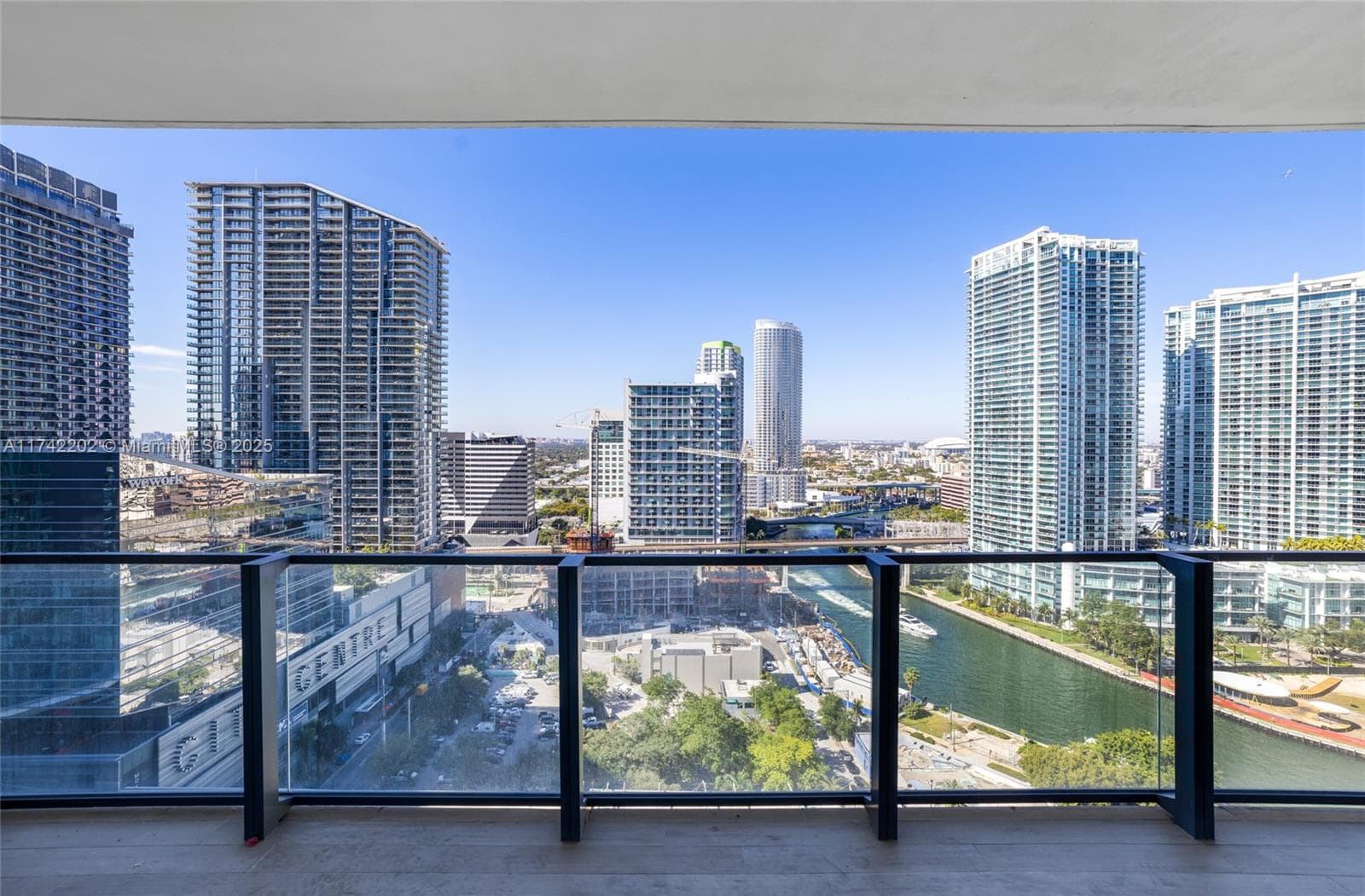 Reach Brickell City Centre · #2010 in Miami - Photo 4