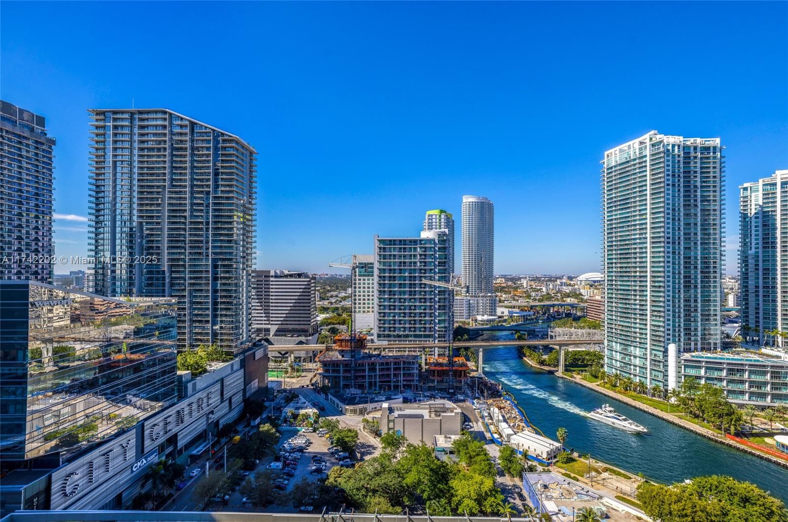 Reach Brickell City Centre · #2010 in Miami - Photo 8