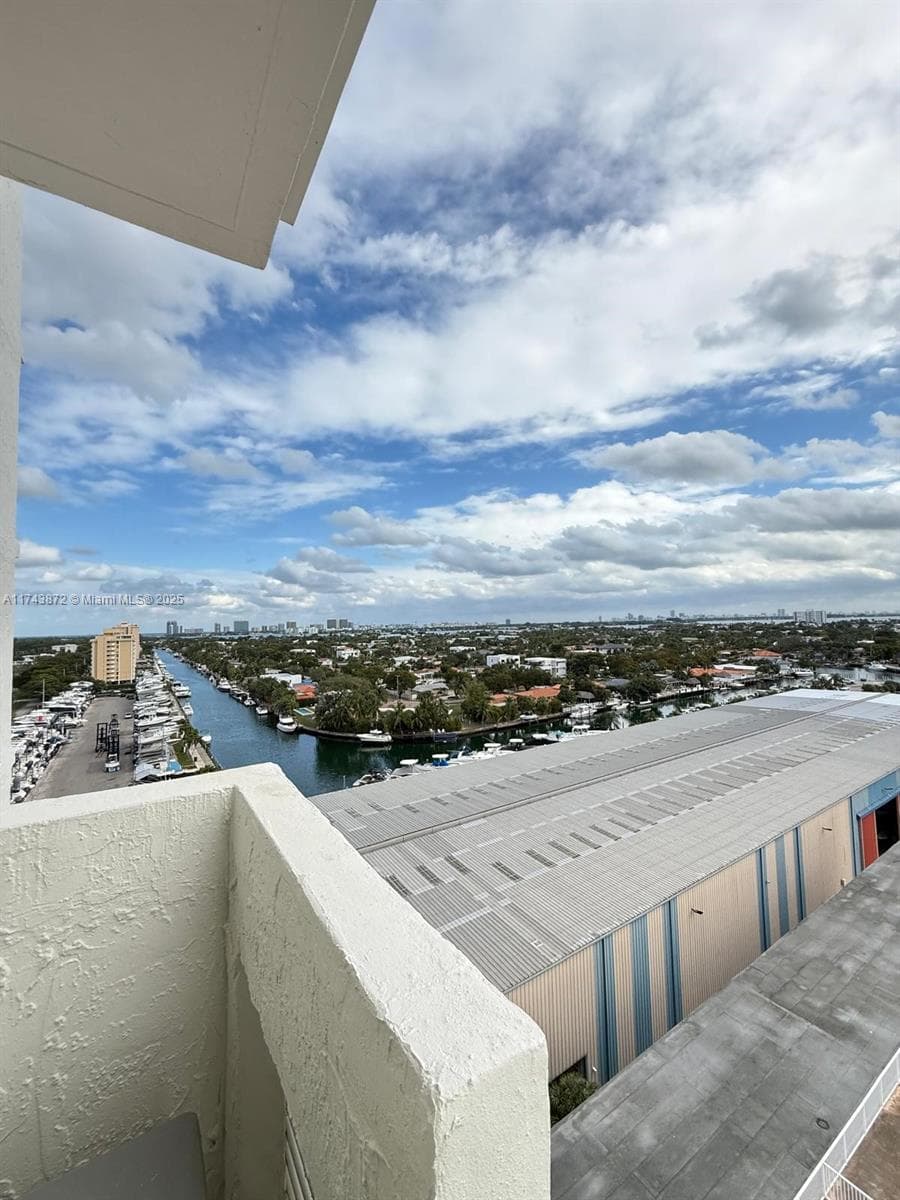 SAILBOAT CAY CONDO · #1114 in North Miami - Photo 27