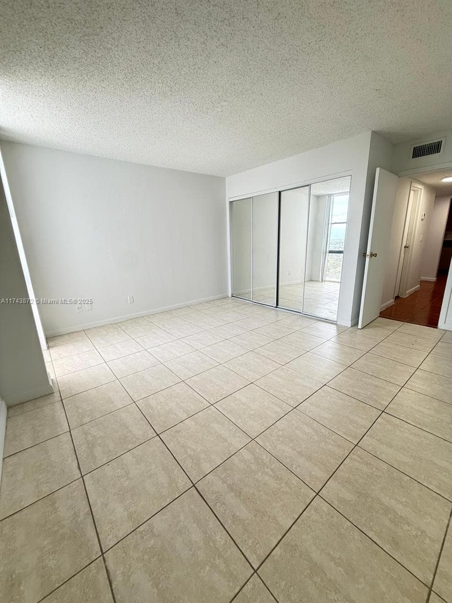 SAILBOAT CAY CONDO · #1114 in North Miami - Photo 24