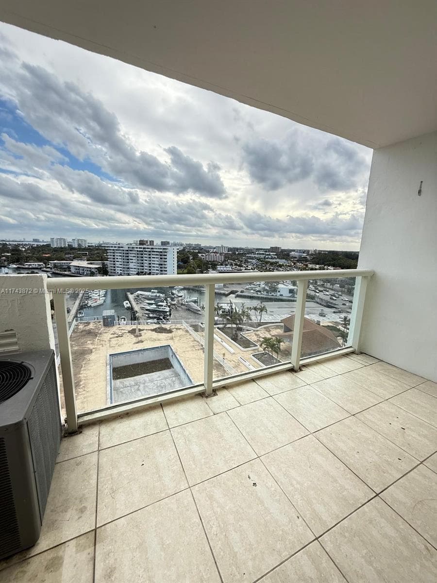 SAILBOAT CAY CONDO · #1114 in North Miami - Photo 30