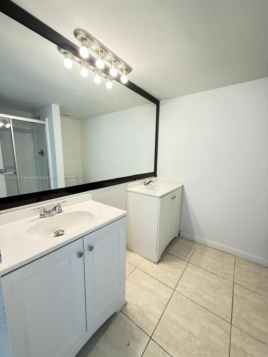 SAILBOAT CAY CONDO · #1114 in North Miami - Photo 14