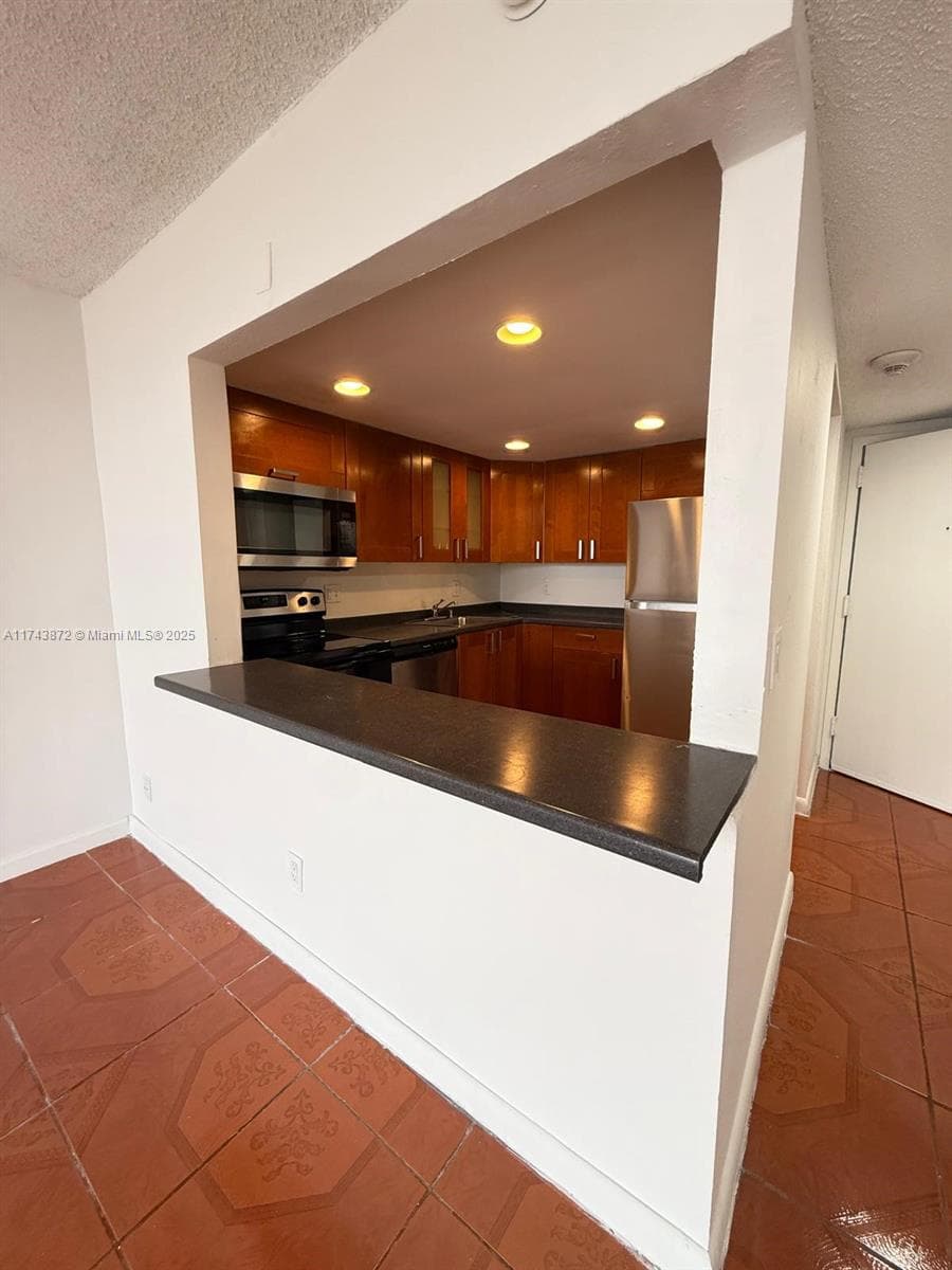 SAILBOAT CAY CONDO · #1114 in North Miami - Photo 8