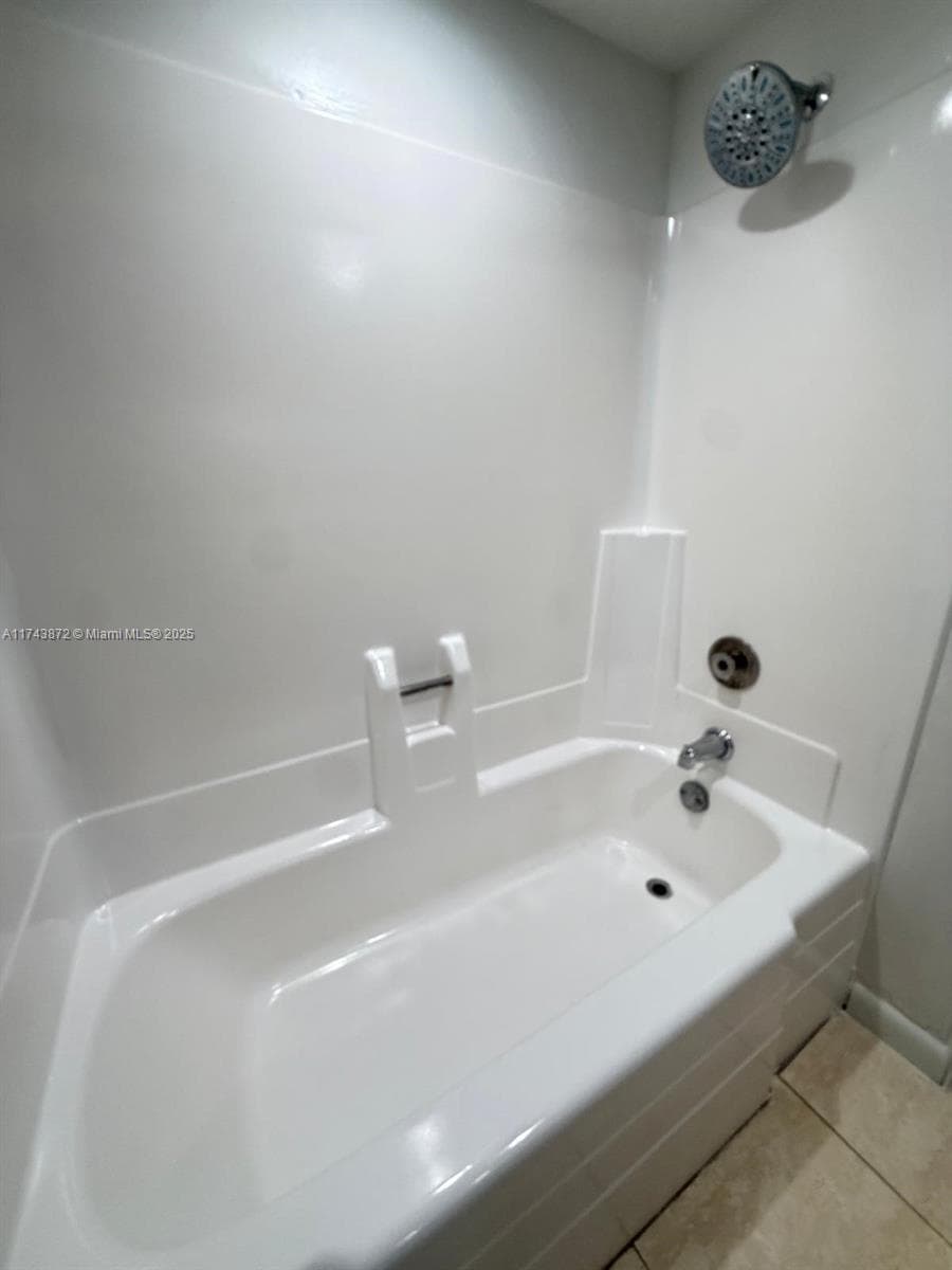SAILBOAT CAY CONDO · #1114 in North Miami - Photo 21