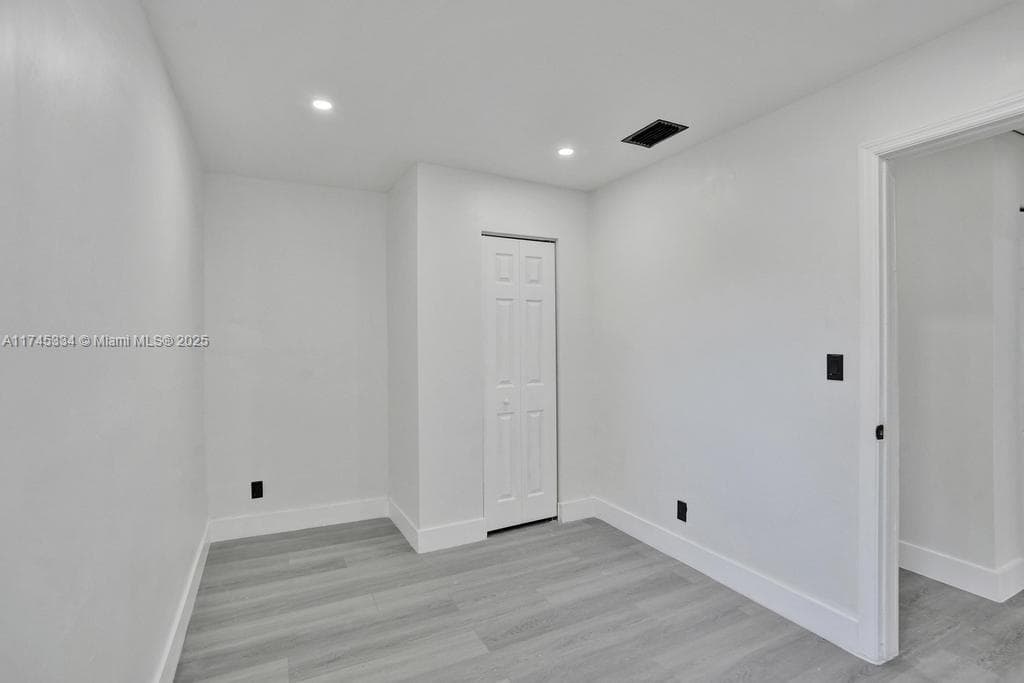 1628 NE 7th Ave photo 32