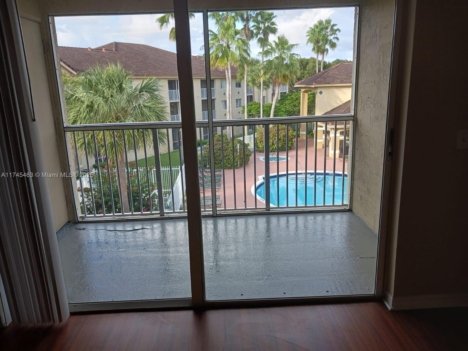PINEHURST CLUB CONDO · #6-306 in Hollywood - Photo 13