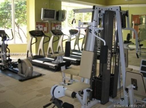 PINEHURST CLUB CONDO · #6-306 in Hollywood - Photo 4