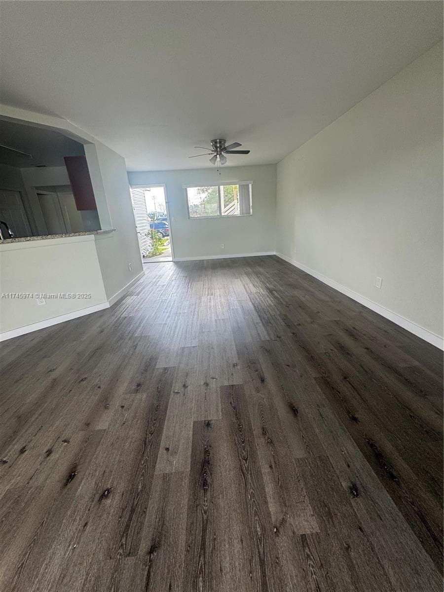Summer Lake · #106 in Oakland Park - Photo 16