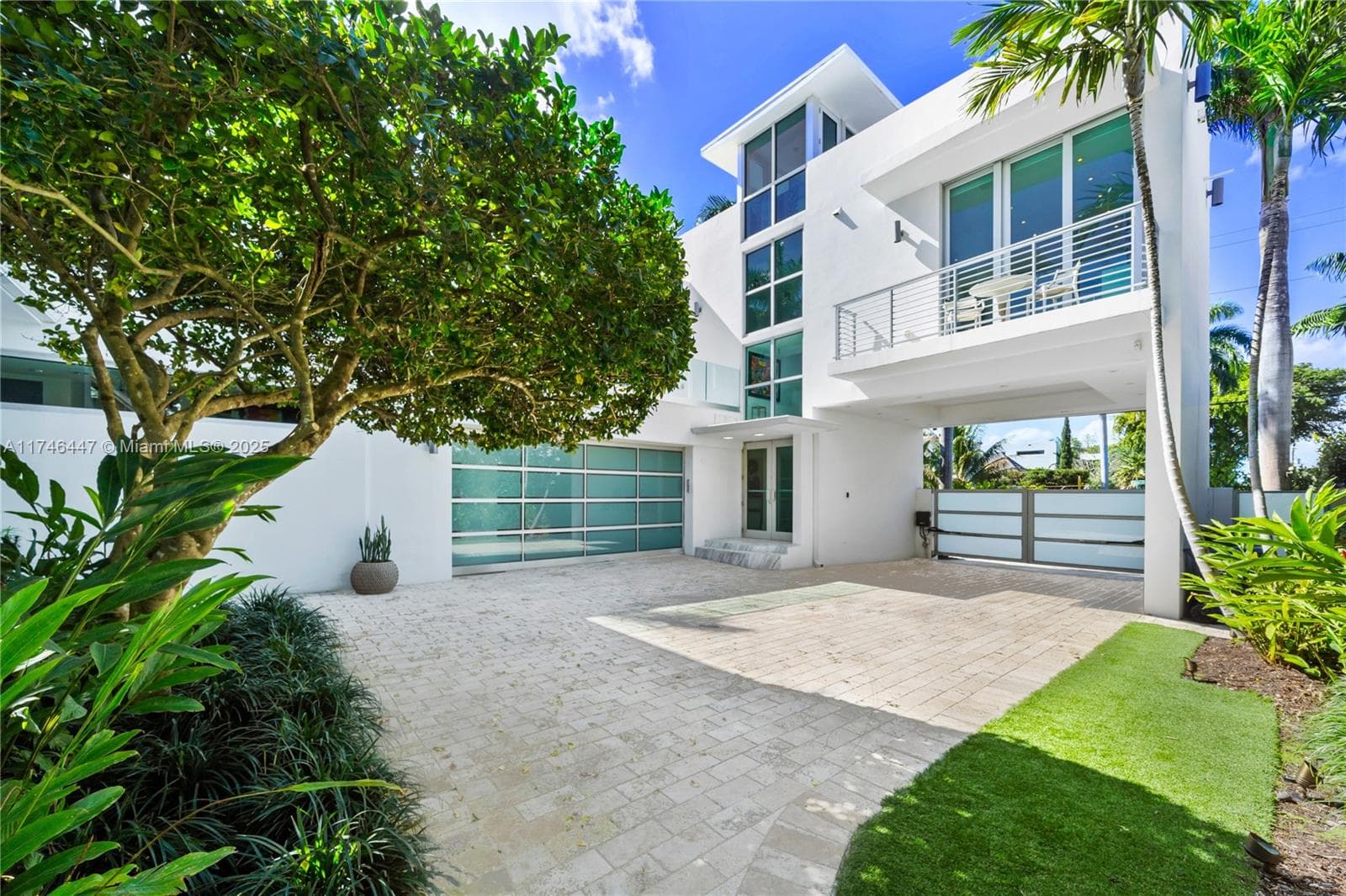 227 E DILIDO DR photo 63