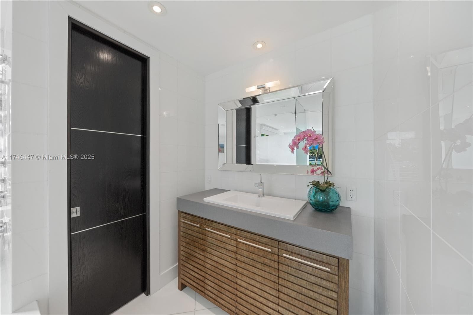 227 E DILIDO DR photo 51