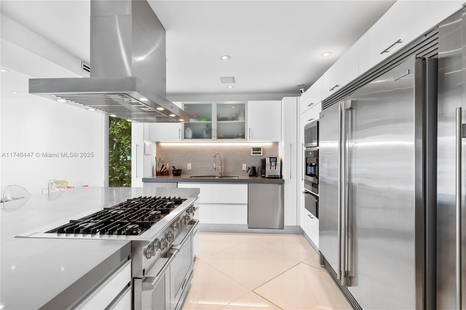 227 E DILIDO DR photo 35