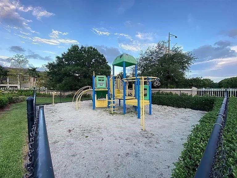 EVERGREEN LAKES CONDO · #101 in Coconut Creek - Photo 7