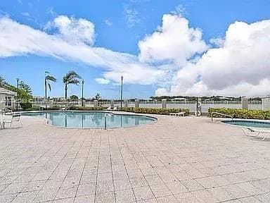 EVERGREEN LAKES CONDO · #101 in Coconut Creek - Photo 3
